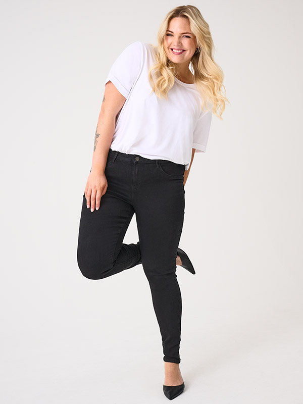 CARSTORM - Plus Size Jeans fra Only Carmakoma