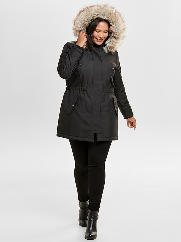 CARIRENA - Plus Size Jakke fra Only Carmakoma