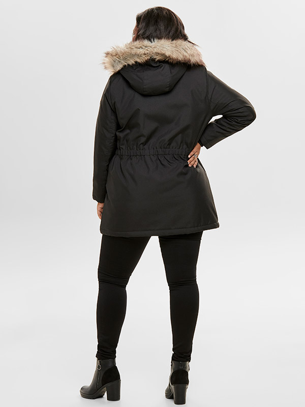 CARIRENA - Plus Size Jakke fra Only Carmakoma