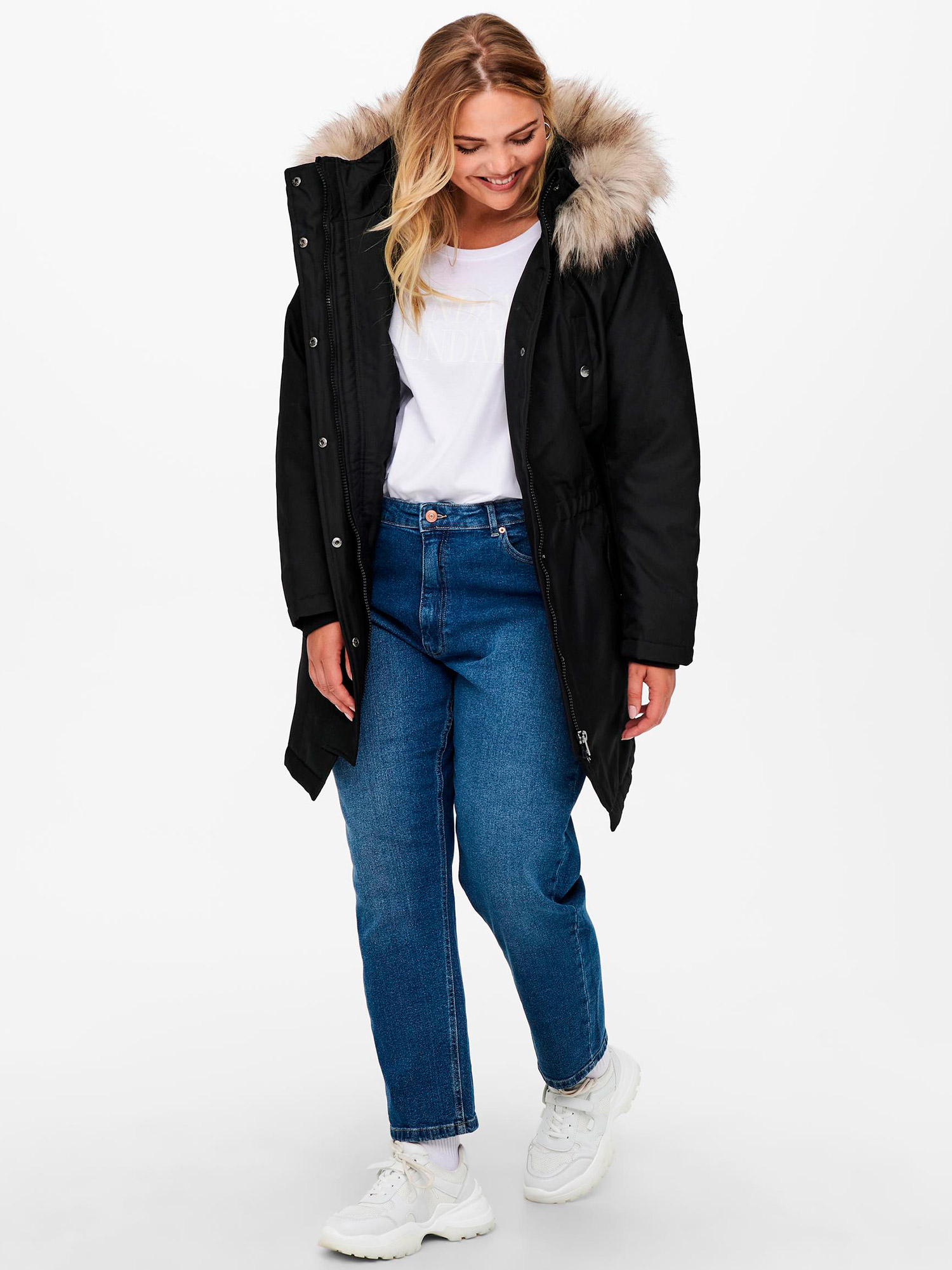 IRENA - Plus Size Jakke fra Only Carmakoma