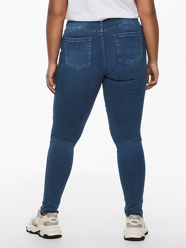 CARAUGUSTA - Plus Size Jeans fra Only Carmakoma