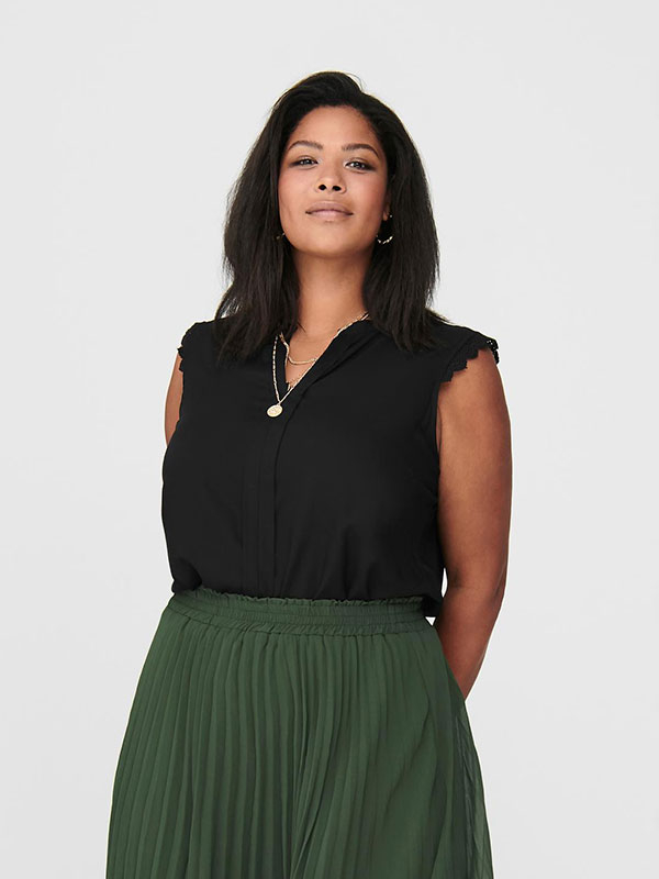 MUMI  - Plus Size Topp fra Only Carmakoma