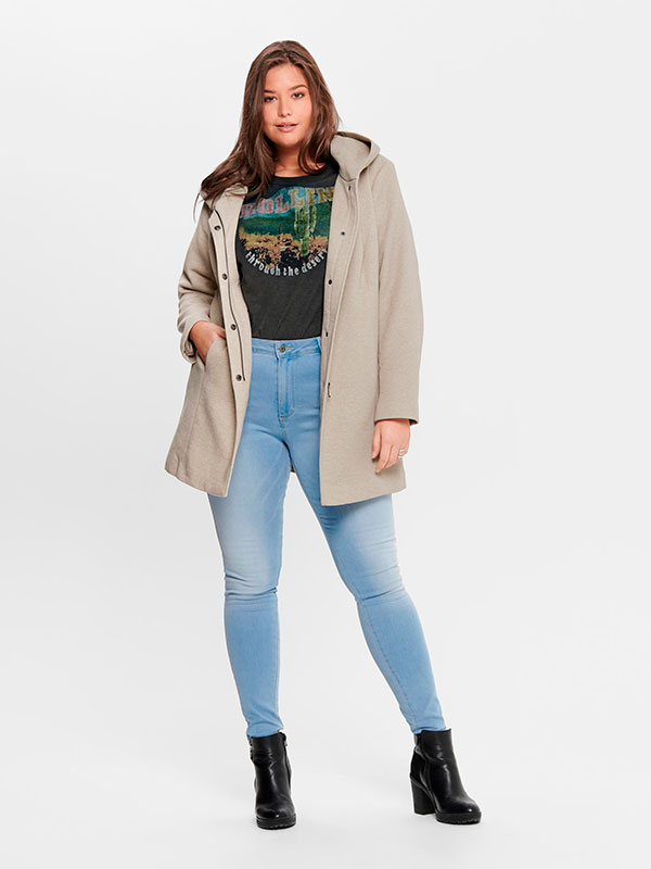 SEDONA - Plus Size Frakk fra Only Carmakoma