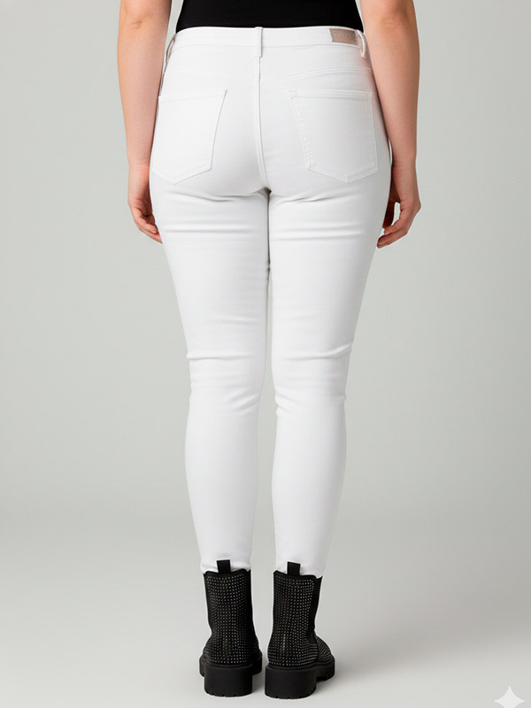 AUGUSTA  - Plus Size Jeans fra Only Carmakoma