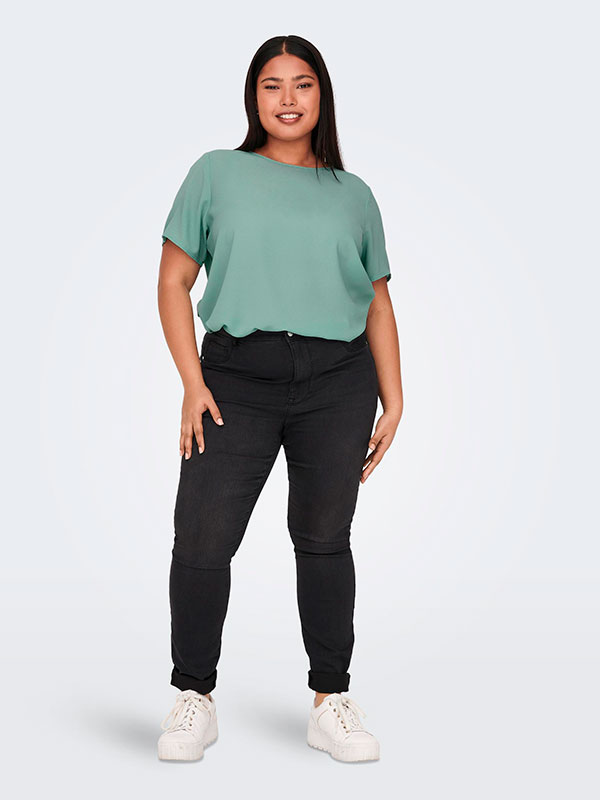 CARVICA - Plus Size Bluse fra Only Carmakoma