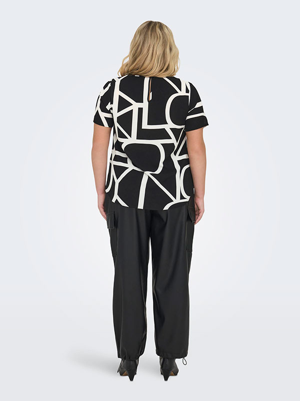 CARVICA - Plus Size Bluse fra Only Carmakoma