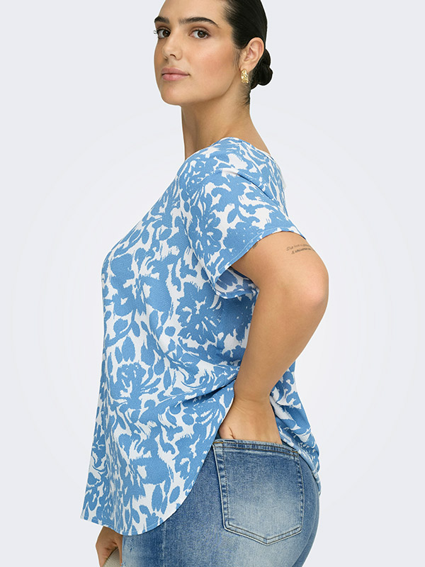 CARVICA - Plus Size Bluse fra Only Carmakoma