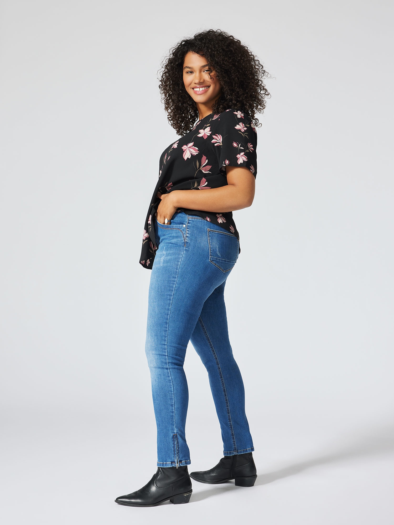 VICA - Plus Size Bluse fra Only Carmakoma