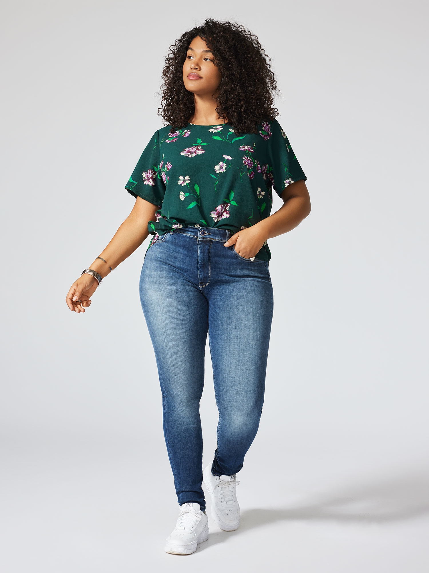 VICA - Plus Size Bluse fra Only Carmakoma