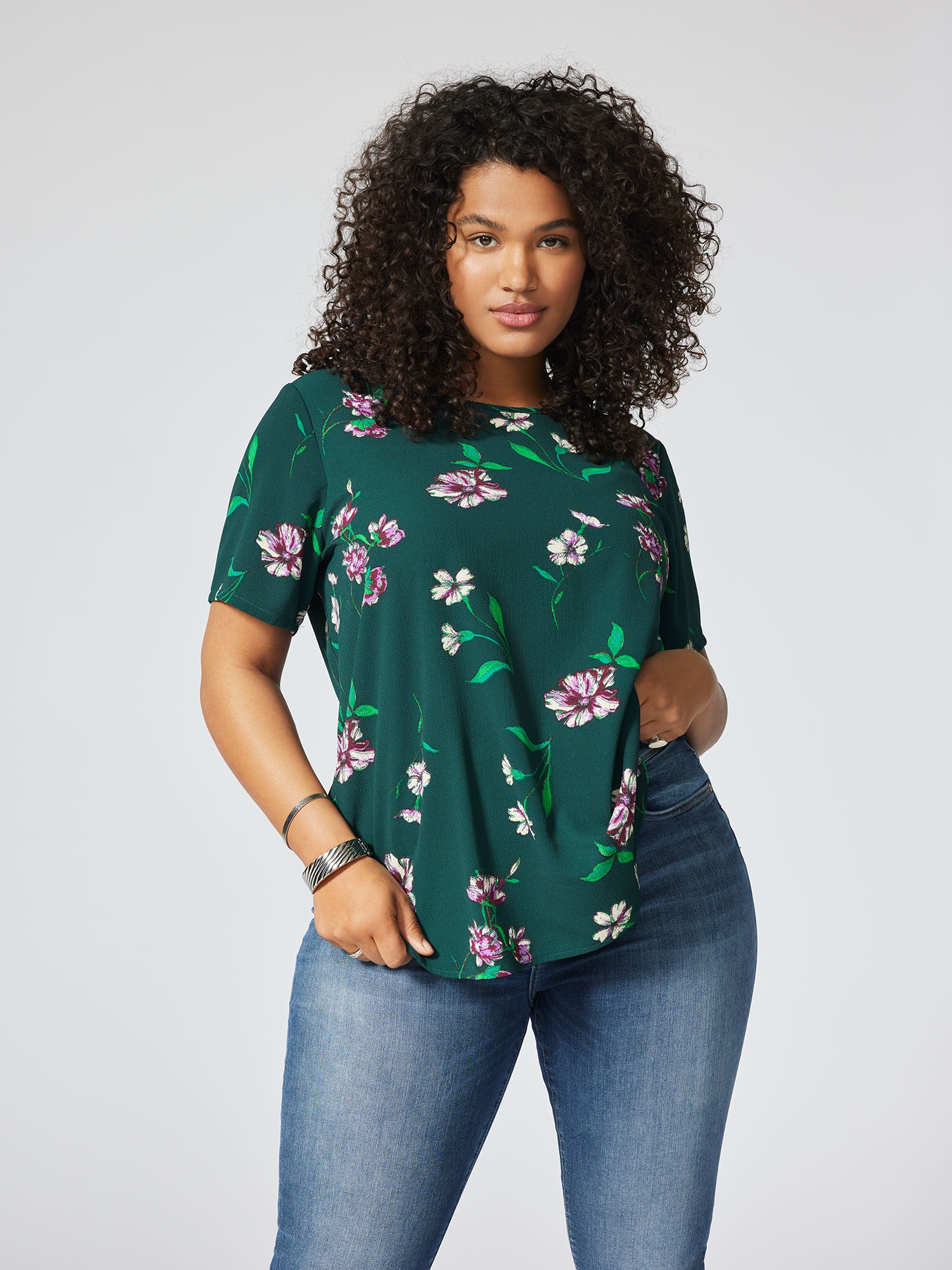 Car VICA - Grønn bluse med lilla blomster print fra Only Carmakoma