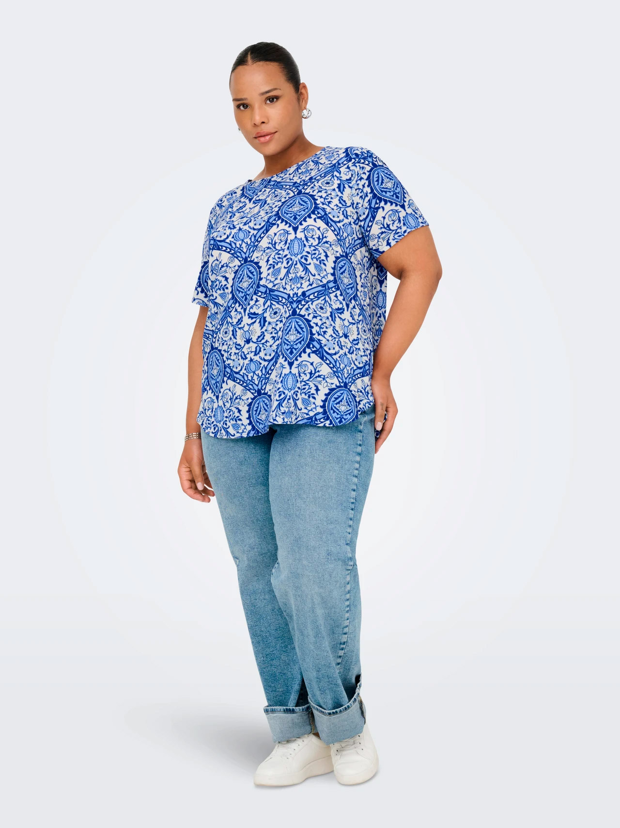 CARVICA - Plus Size Bluse fra Only Carmakoma