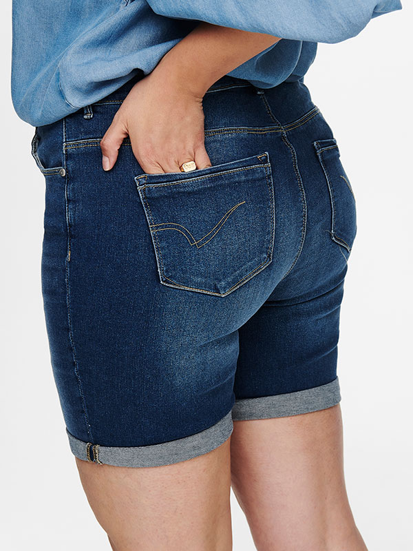 CARLAOLA - Plus Size Shorts fra Only Carmakoma