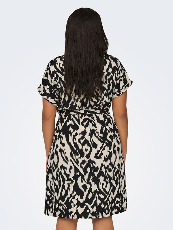 CARDIEGA - Plus Size Kjole fra Only Carmakoma