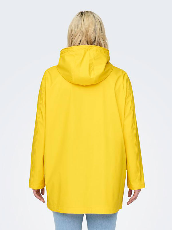 CARELLEN - Plus Size Raincoat fra Only Carmakoma