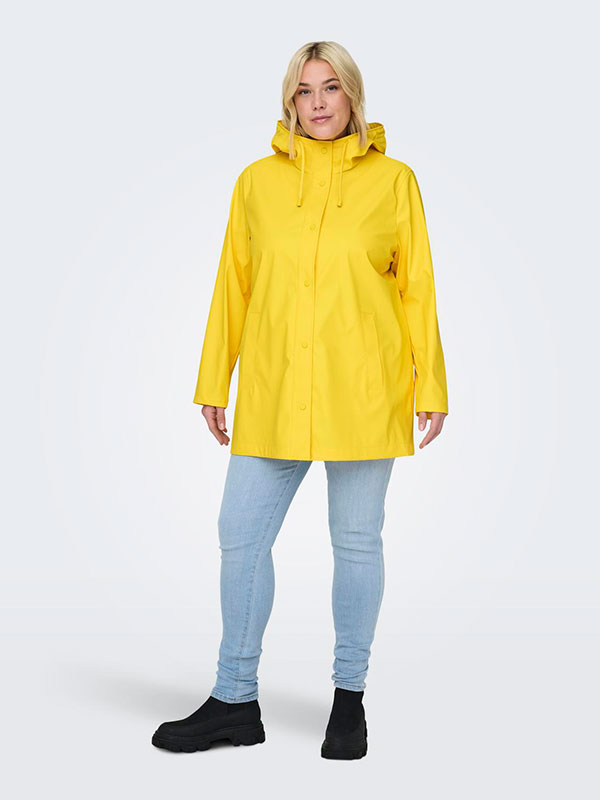 CARELLEN - Plus Size Raincoat fra Only Carmakoma