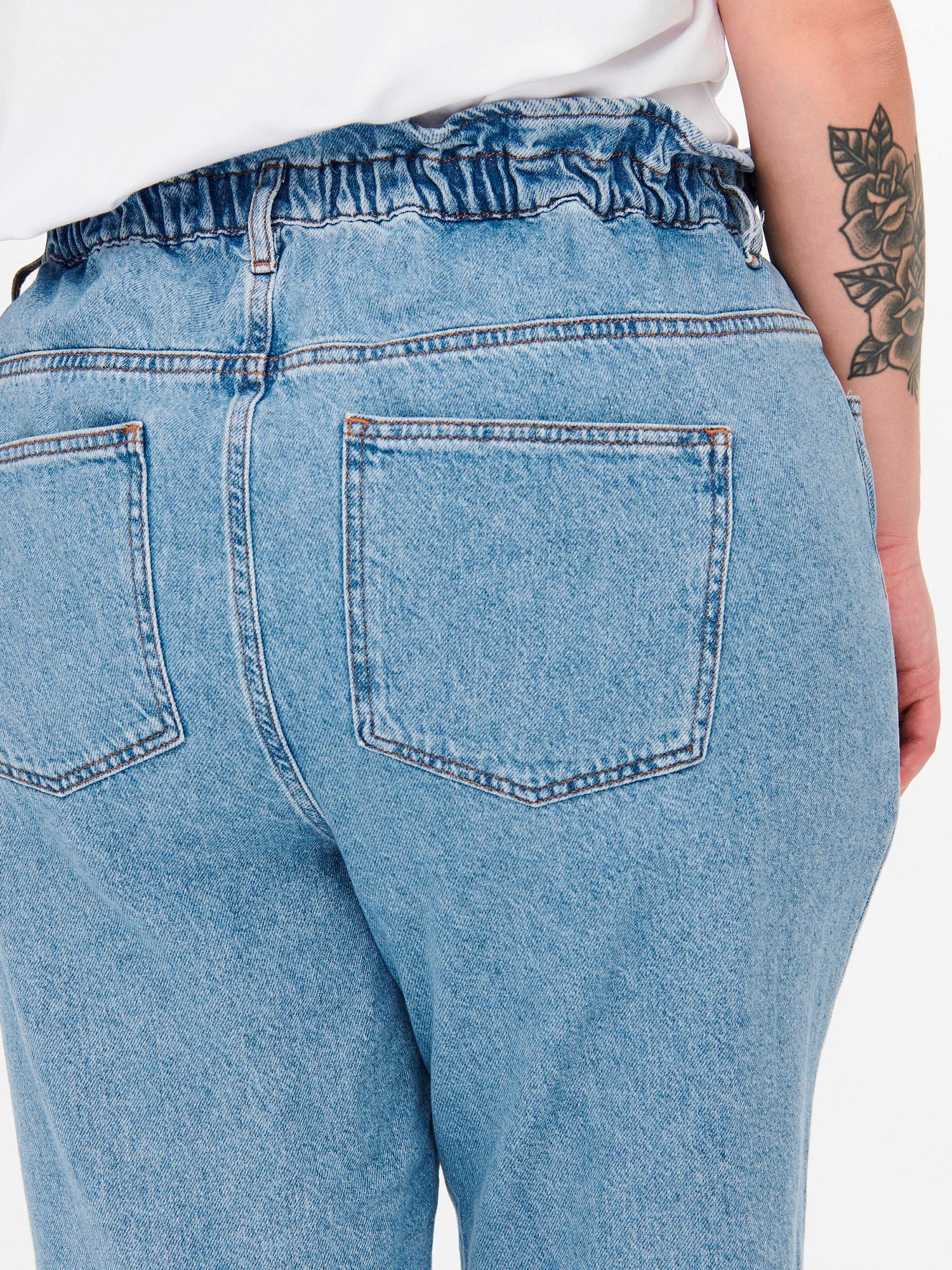 Jeans - Modell Carluba  fra Only Carmakoma