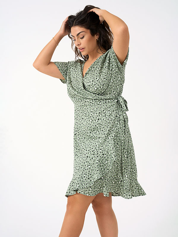 LIVIA  - Plus Size Kjole fra Only Carmakoma