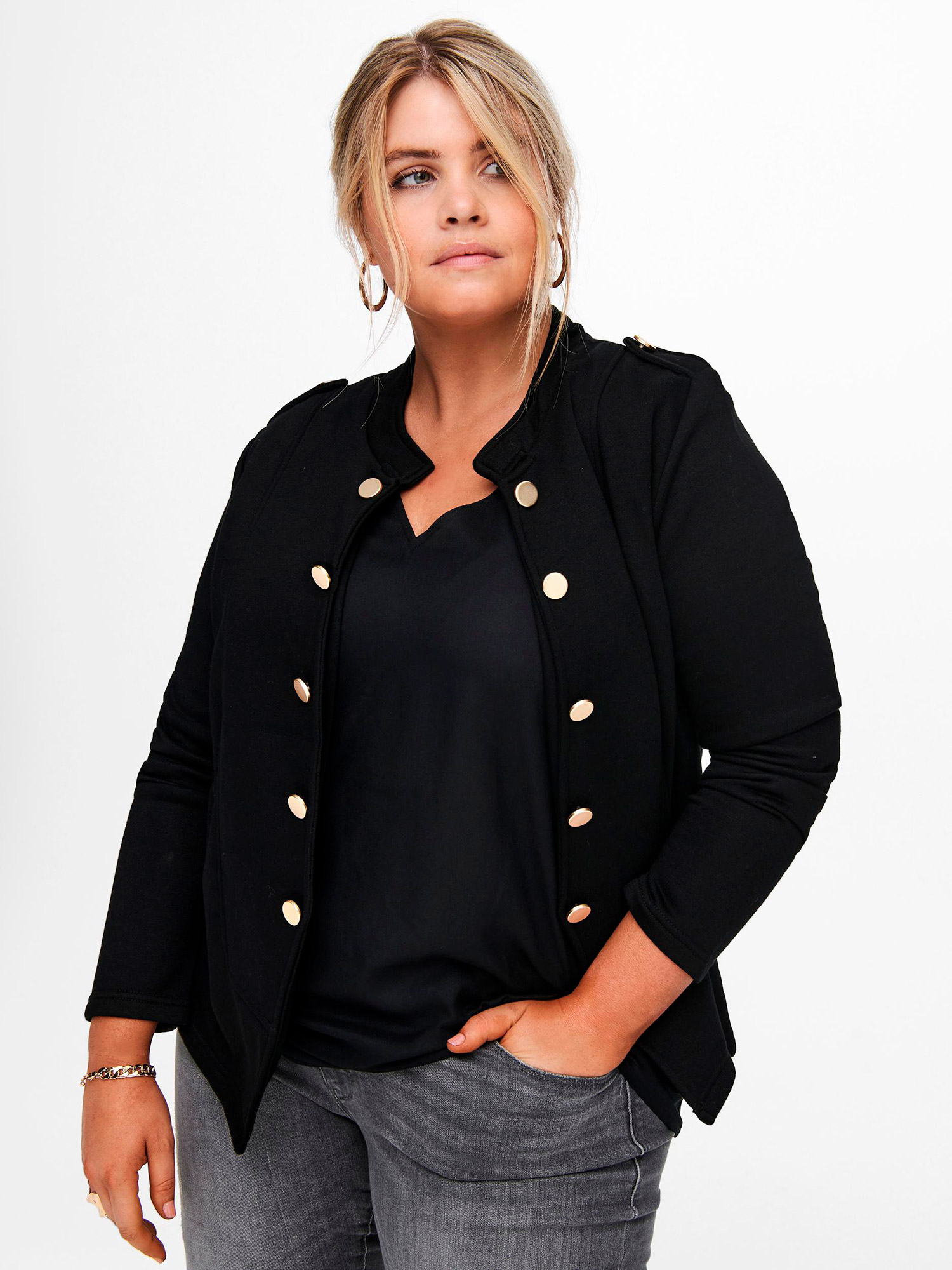 NETTE - Plus Size Blazer fra Only Carmakoma