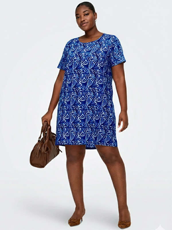 CARLUX - Plus Size Kjole fra Only Carmakoma