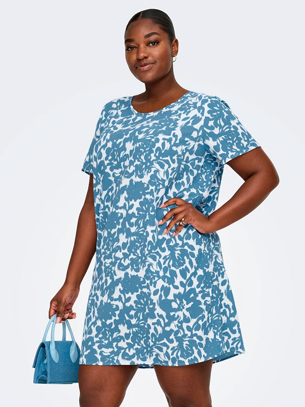 CARLUX - Plus Size Kjole fra Only Carmakoma