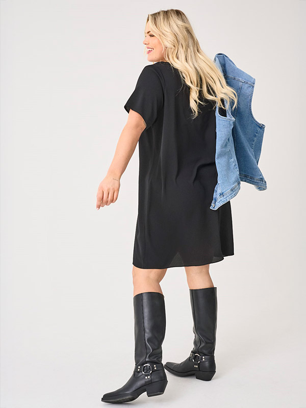 LUX  - Plus Size Kjole fra Only Carmakoma