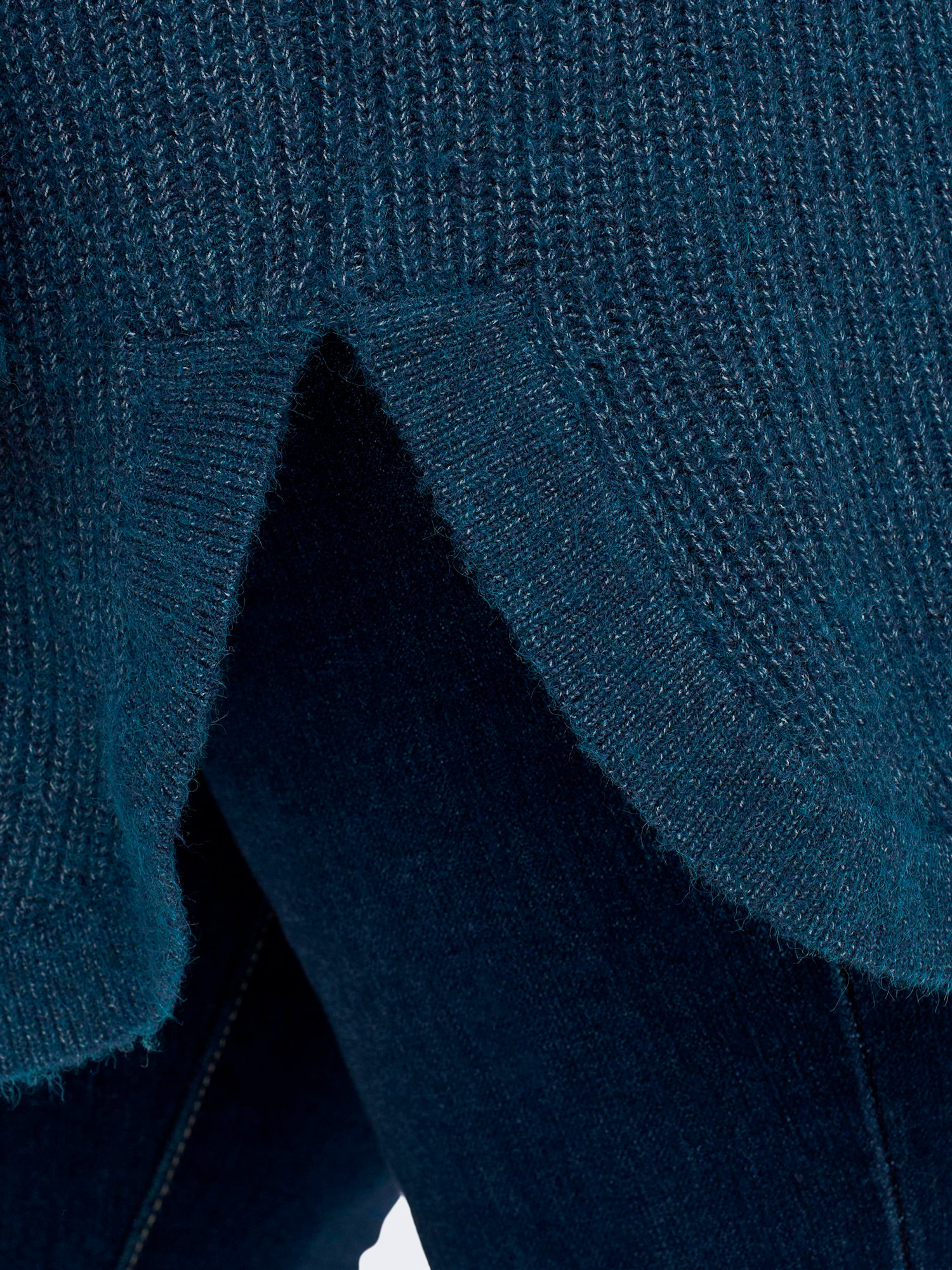 Car FIA KATIA - blå genser i viskose strikk med høy hals fra Only Carmakoma