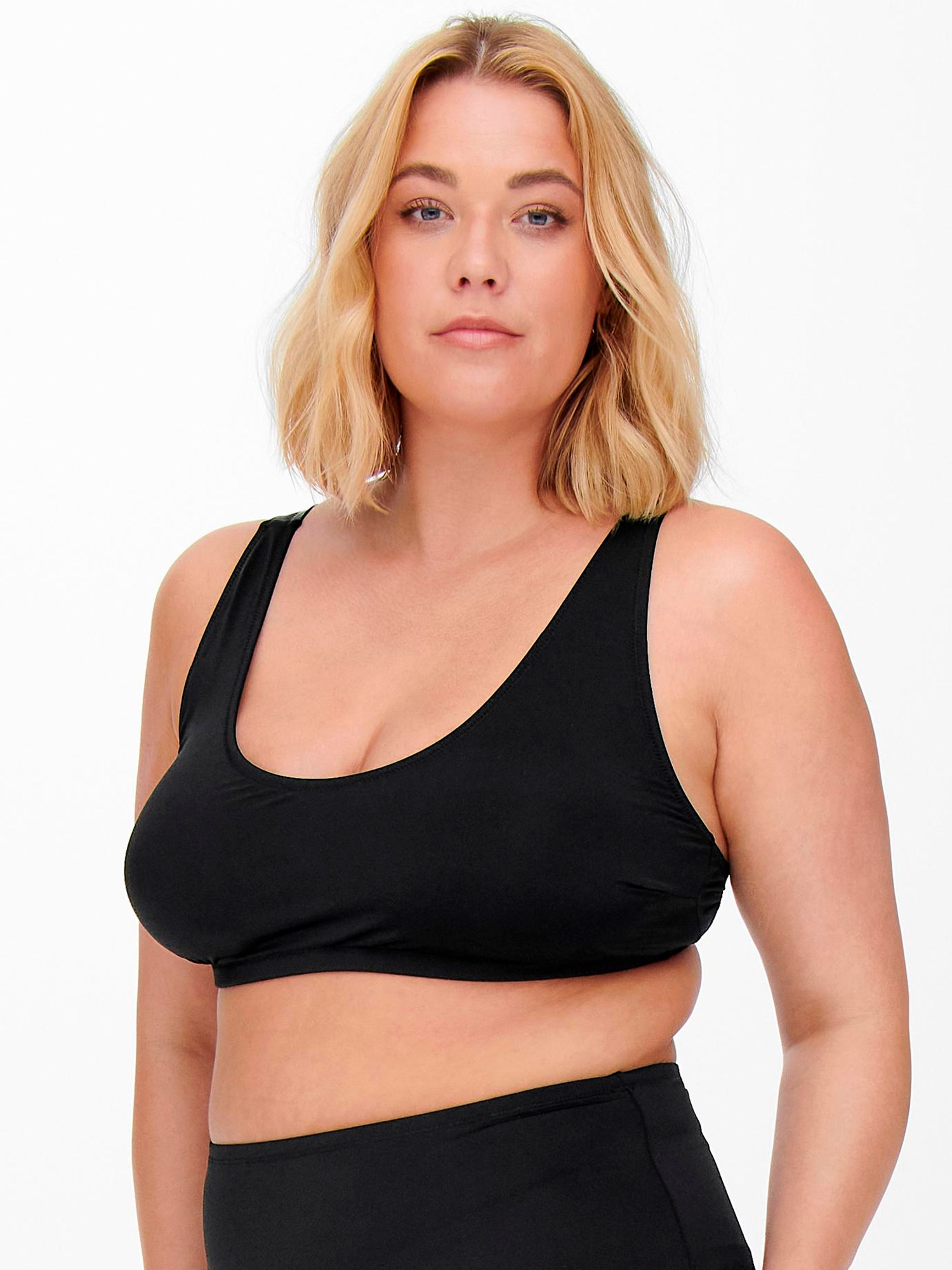 Bikini topp fra Only Carmakoma
