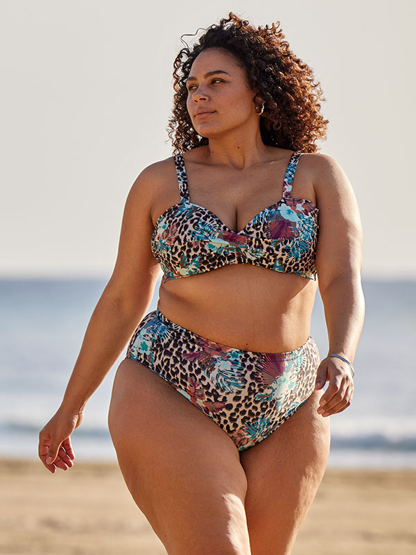 CARSOPHIA - Plus Size Bikini truse fra Only Carmakoma