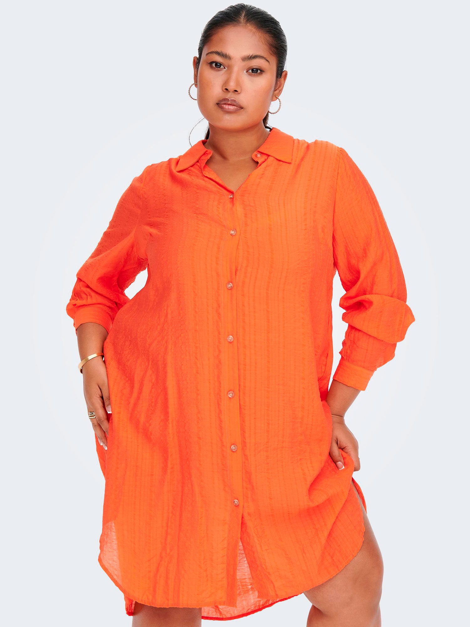Carvanda - Flot orange viskose skjorte kjole fra Only Carmakoma