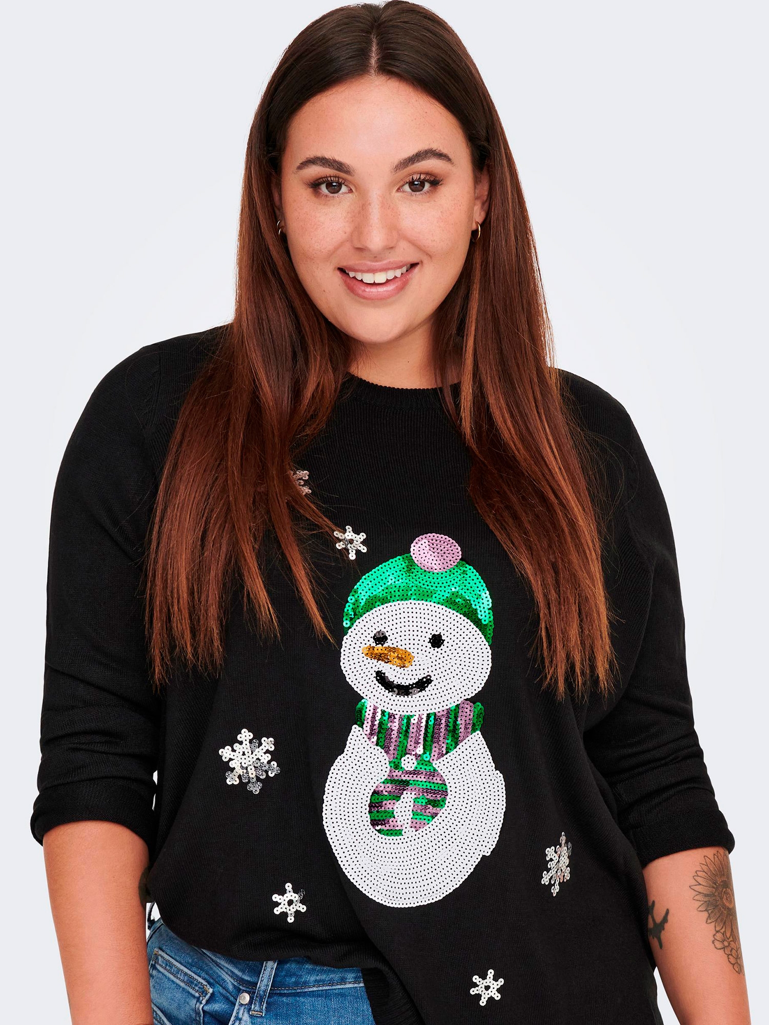 Car JINGLEBELL - Svart strikket genser med fint jule motiv fra Only Carmakoma