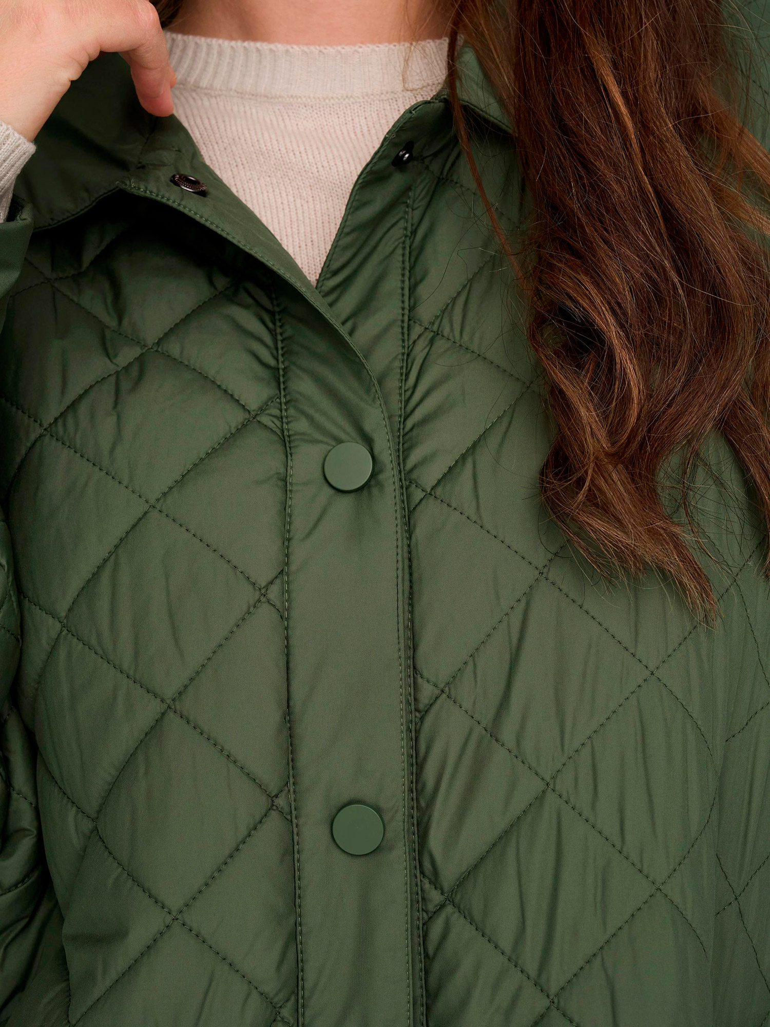 NEWTANZIA - Grønn lett vattert jakke fra Only Carmakoma