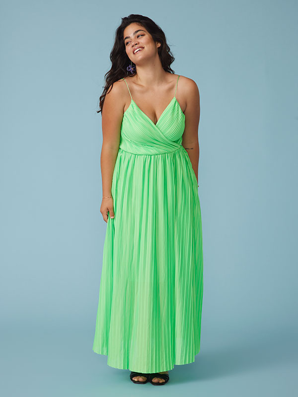 ELEMA  - Plus Size Kjole fra Only Carmakoma
