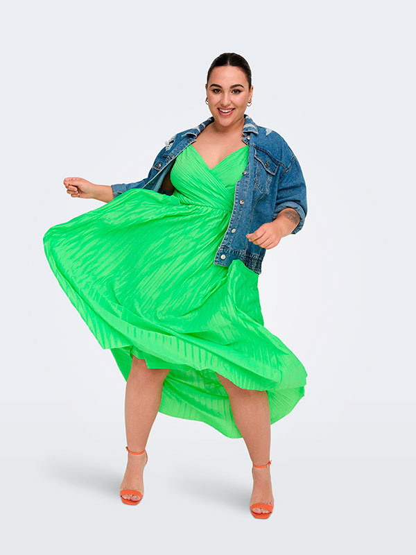 ELEMA  - Plus Size Kjole fra Only Carmakoma