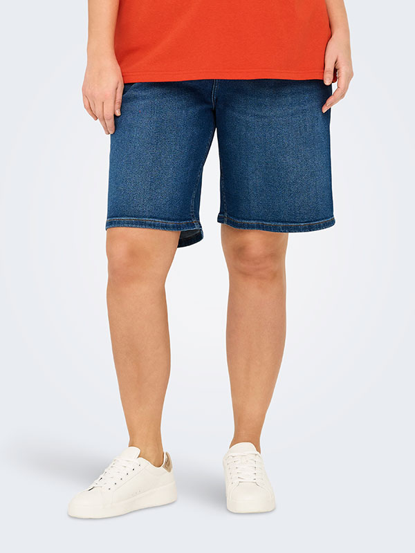 CARENEDA - Plus Size Shorts fra Only Carmakoma