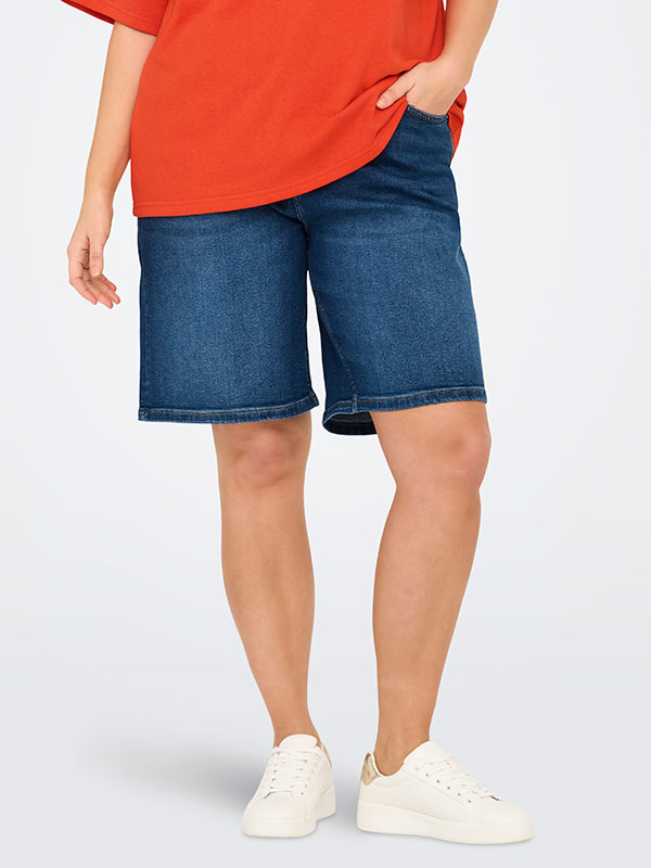 CARENEDA - Plus Size Shorts fra Only Carmakoma