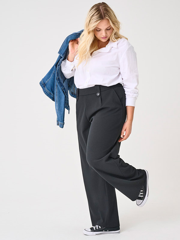 CARSANIA - Plus Size Bukser fra Only Carmakoma