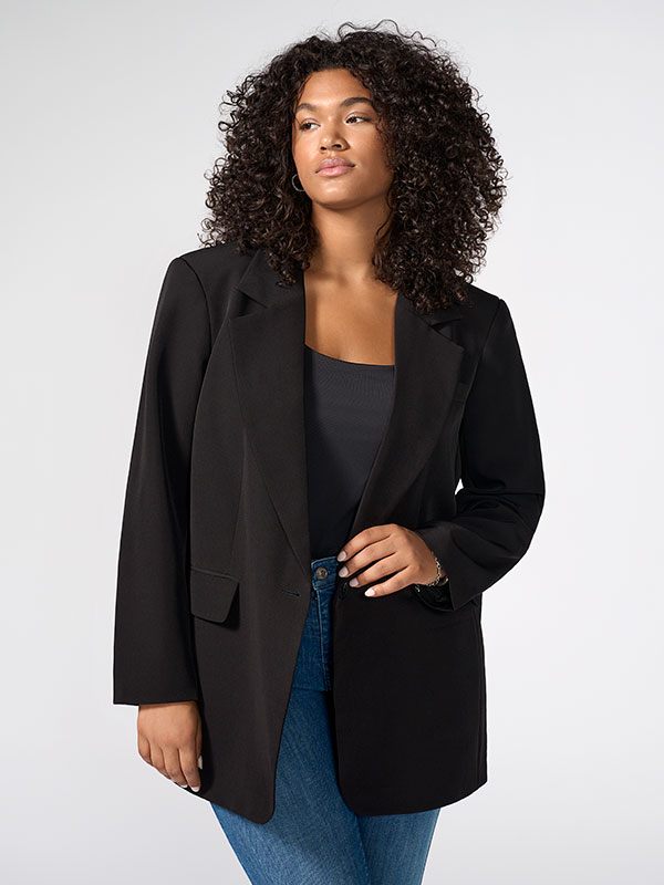 CARLANA-BERRY - Plus Size Blazer fra Only Carmakoma