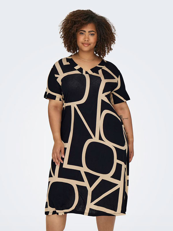 CARFYRLA - Plus Size Kjole fra Only Carmakoma