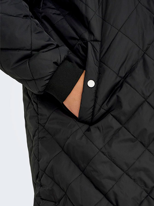 CARNEWSANDY - Plus Size Jakke fra Only Carmakoma
