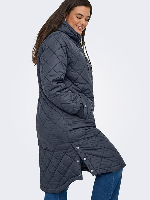 CARNEWSANDY - Plus Size Jakke fra Only Carmakoma