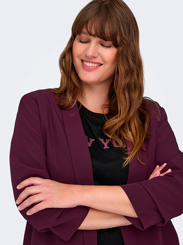 CARELLY - Plus Size Blazer fra Only Carmakoma