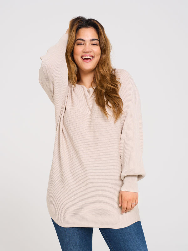 CARNEW - Plus Size Genser fra Only Carmakoma