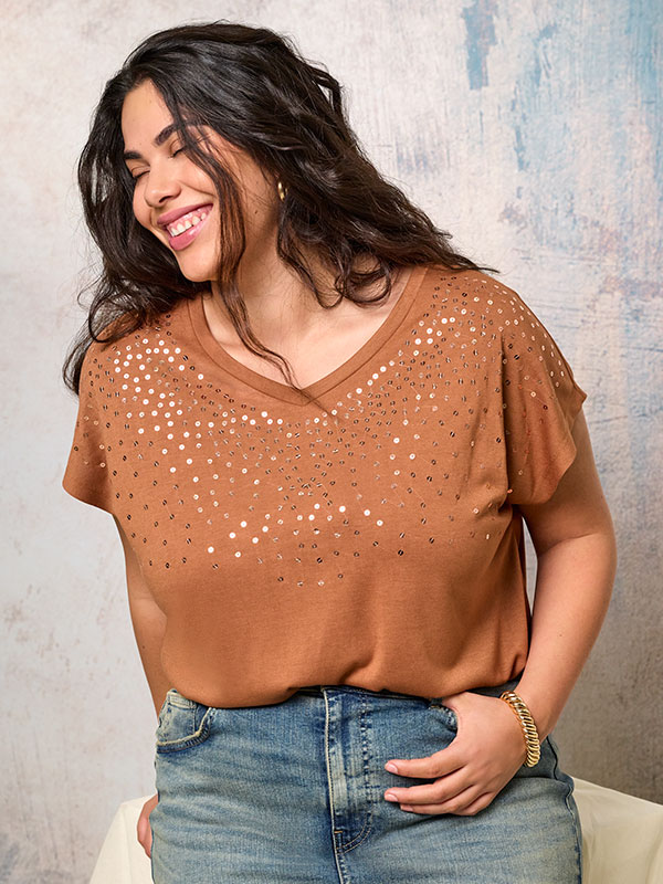 CARALEXIA - Plus Size T-shirt fra Only Carmakoma