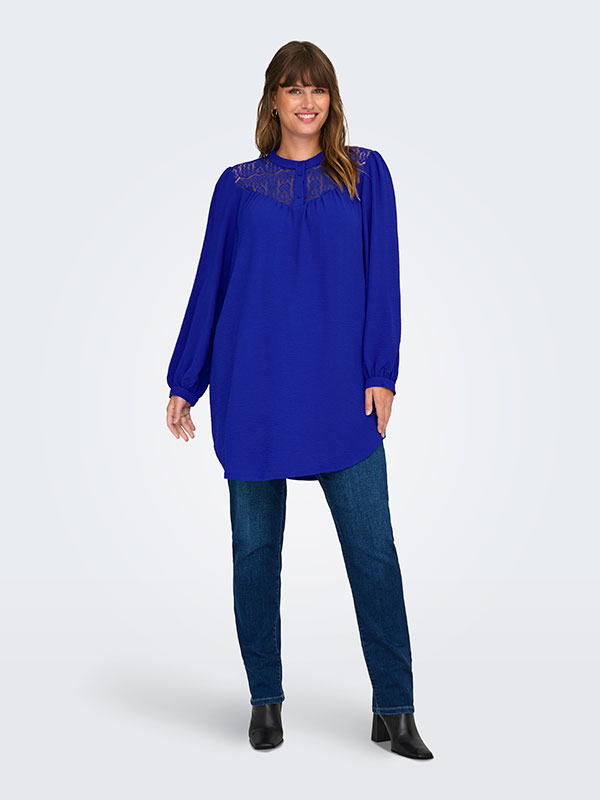 CARMETTE - Plus Size Tunika fra Only Carmakoma