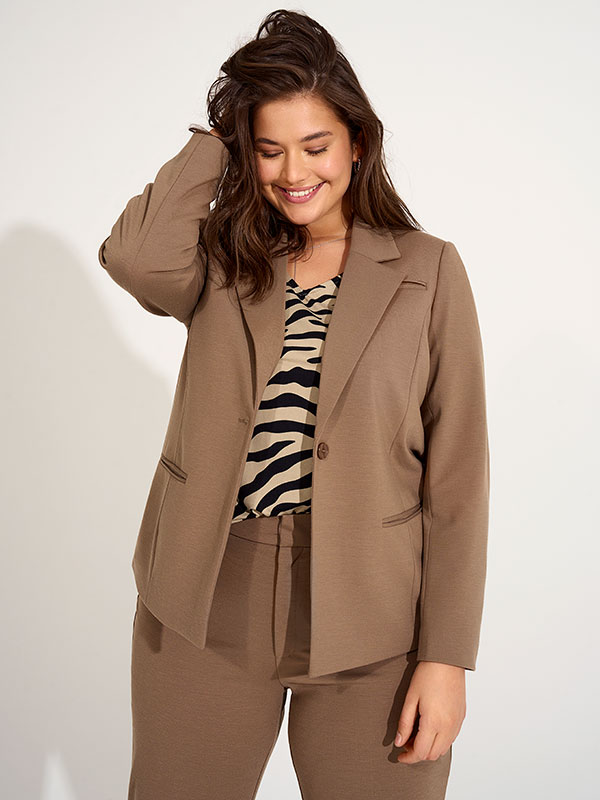 CARPEACH - Plus Size Blazer fra Only Carmakoma