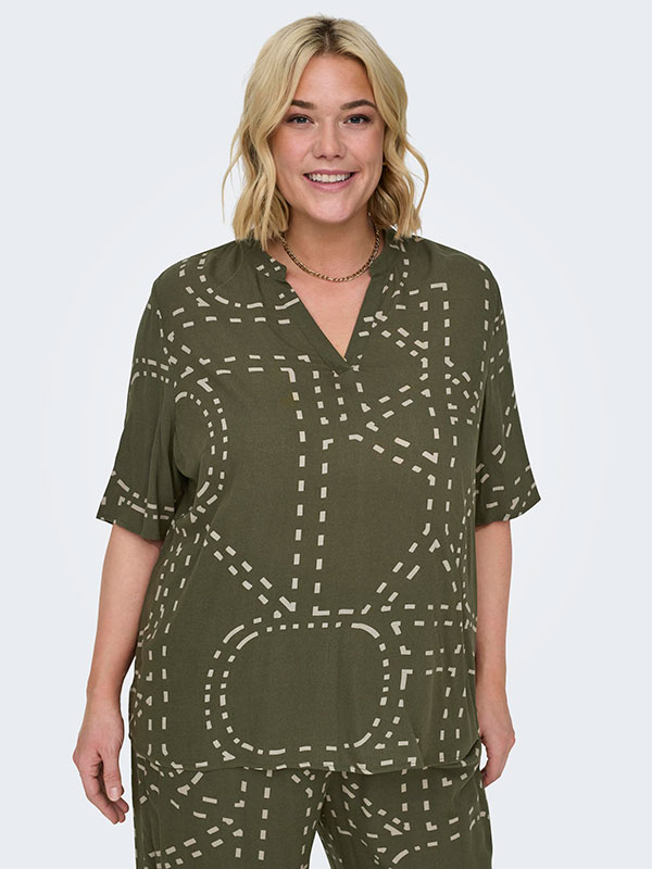 CARPHOEBE - Plus Size Bluse fra Only Carmakoma