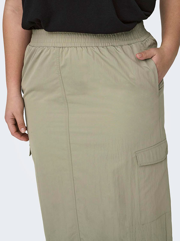 CARNICOLA - Plus Size Skjørt fra Only Carmakoma