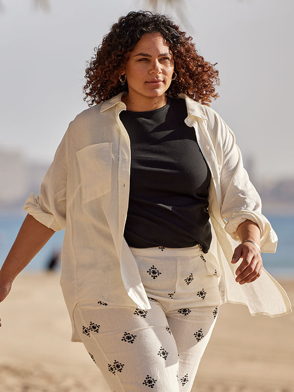 CARCARISA - Plus Size Bukser fra Only Carmakoma