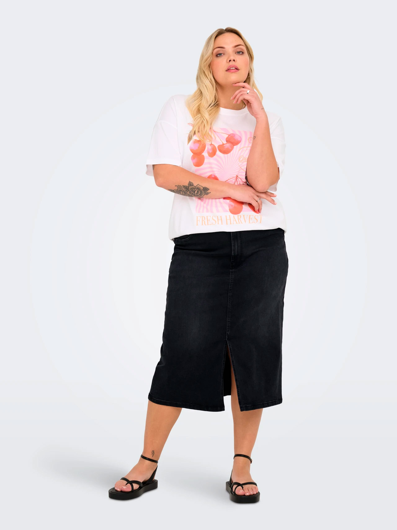 CARROSE - Plus Size Skjørt fra Only Carmakoma