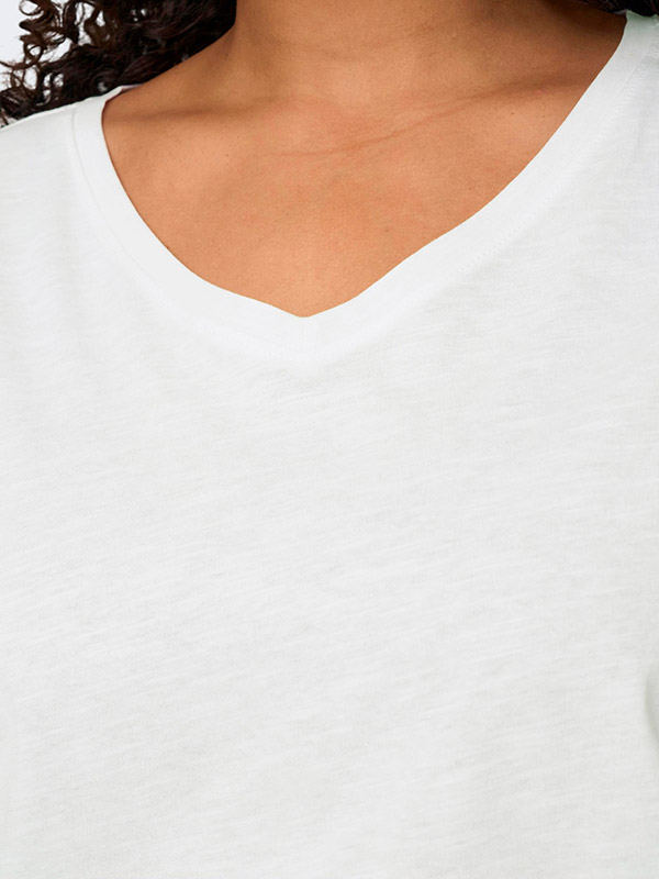 BONNIE - Hvit bomulls t-skjorte med V-hals  fra Only Carmakoma